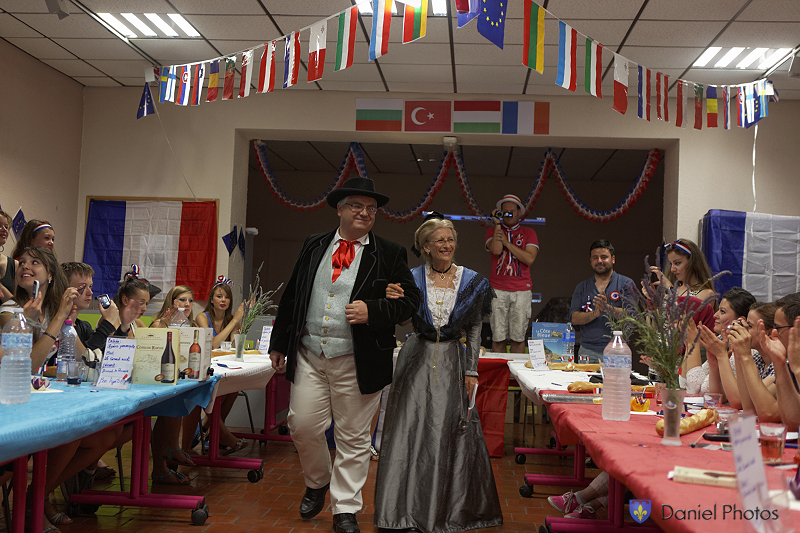 ArtCanSave salon 02072013 09
