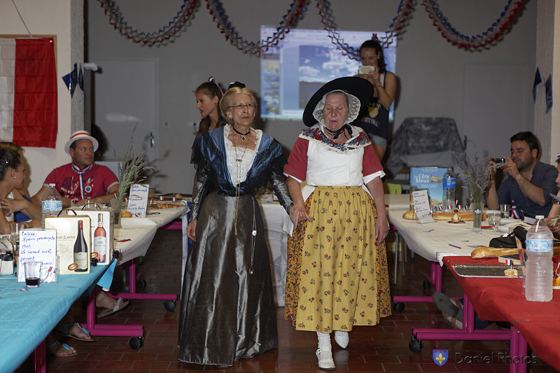 ArtCanSave salon 02072013 13