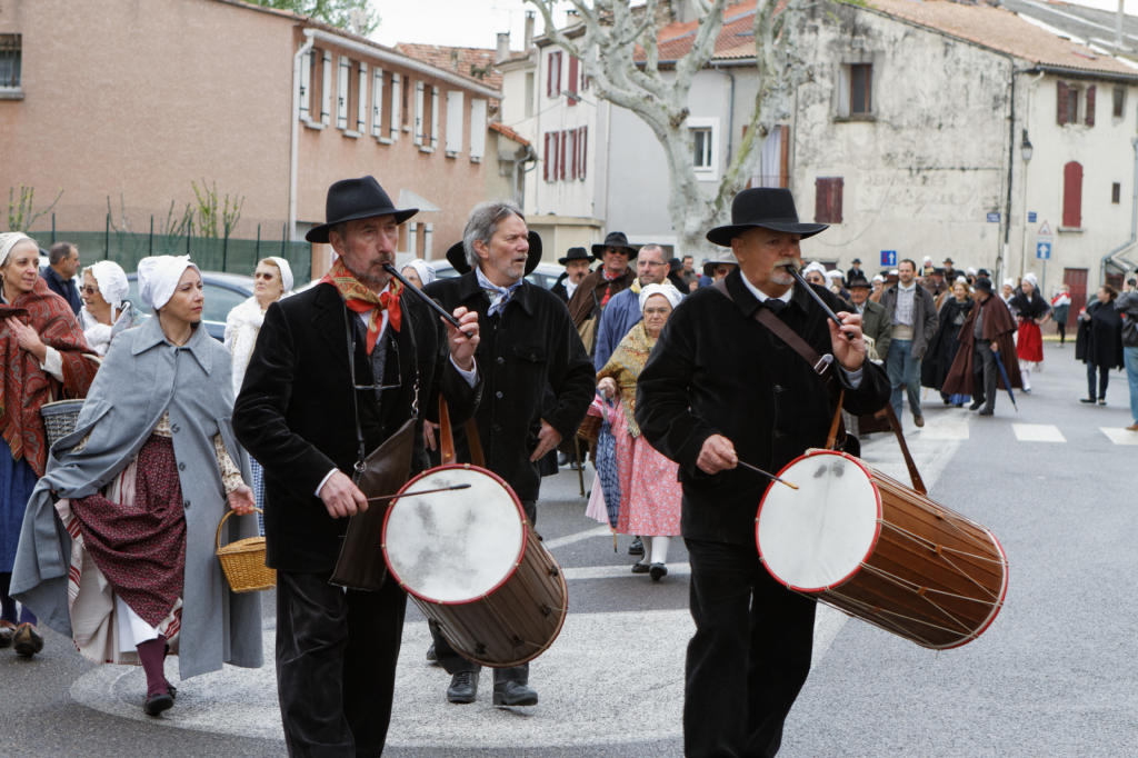 Fete de la transhumance Senas 28042013 057