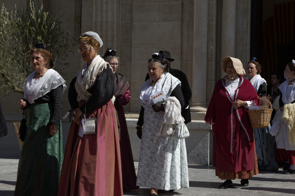 sortie de la messe 17