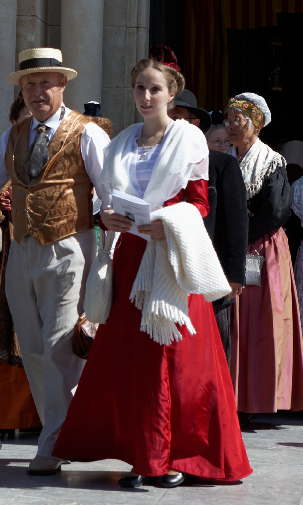 sortie de la messe 24