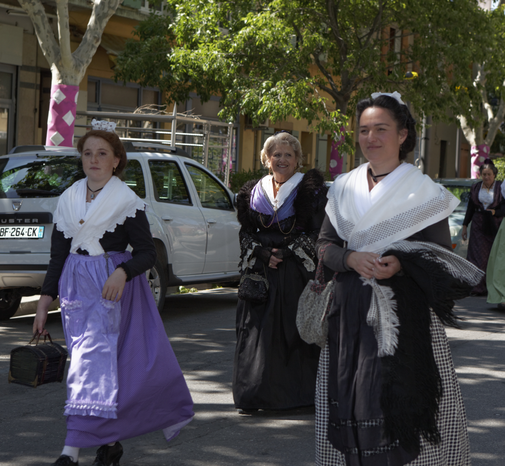defile en ville 053