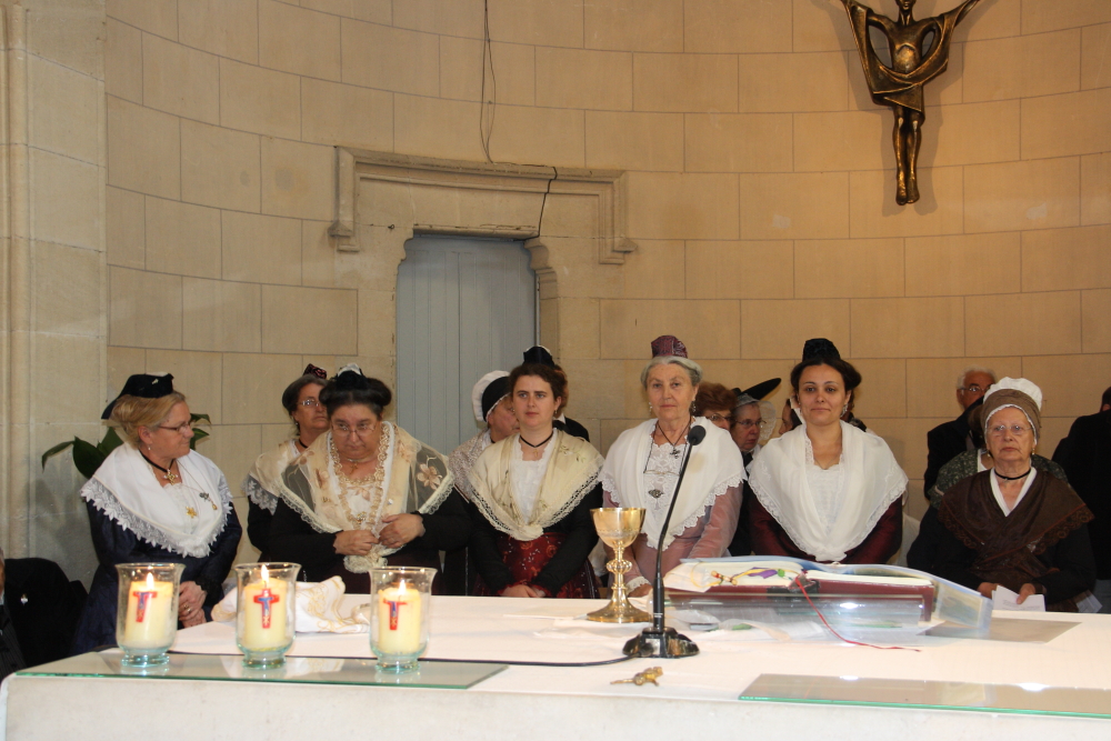 Pendant la messe 052