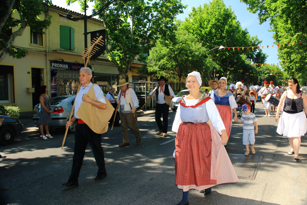 Début défilé avenue d\'Istres 063
