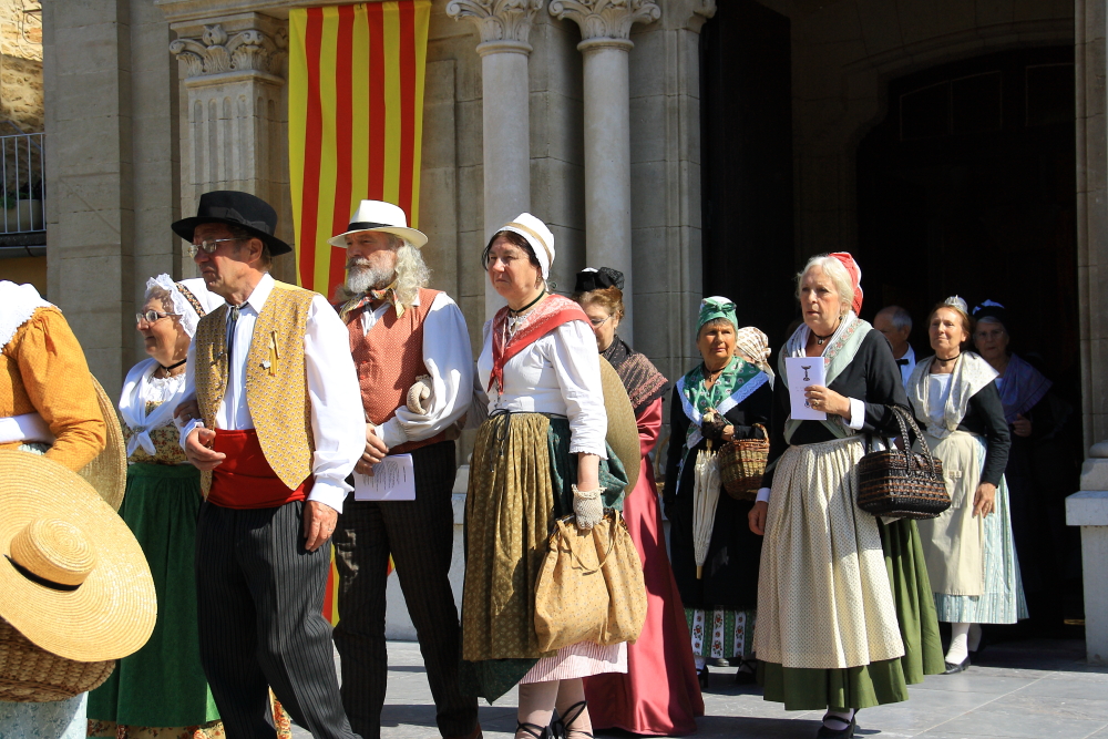 Sortie de la messe 13